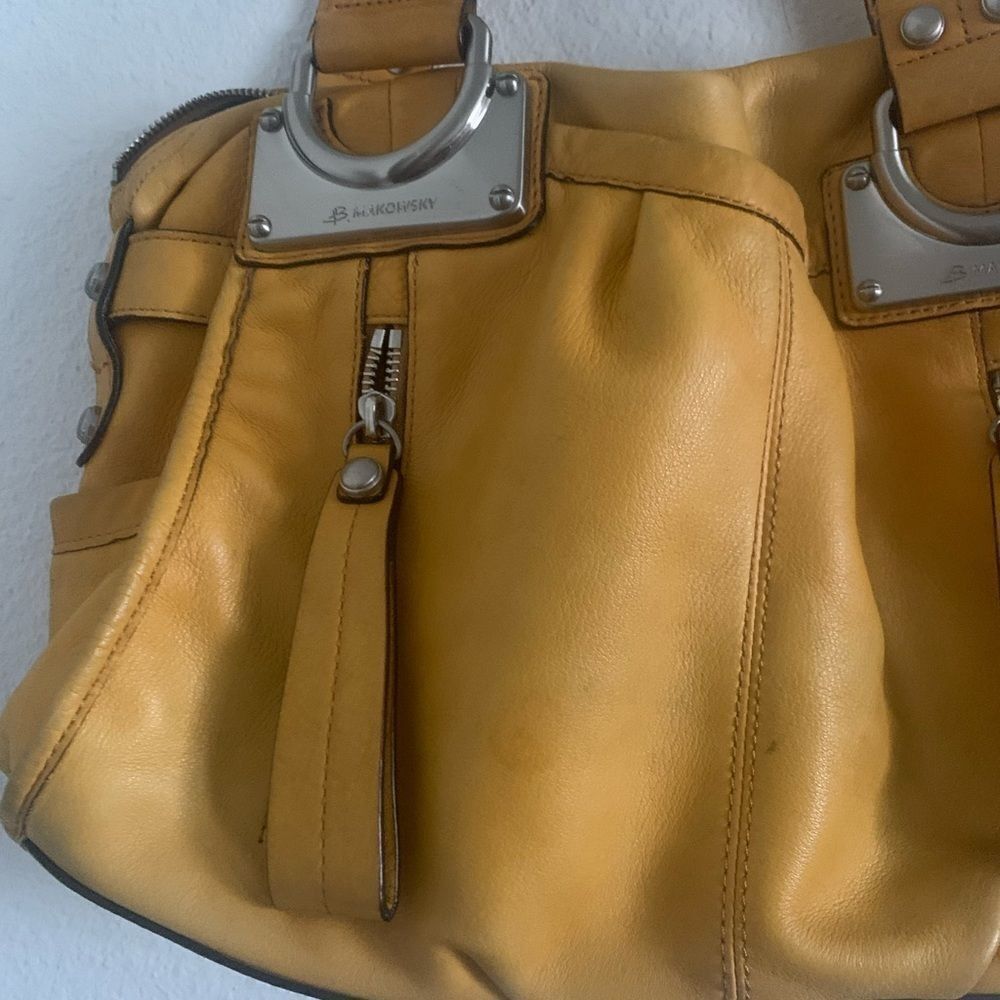 B. Makowsky Mustard Yellow Leather Shoulder Bag - Picture 3 of 9